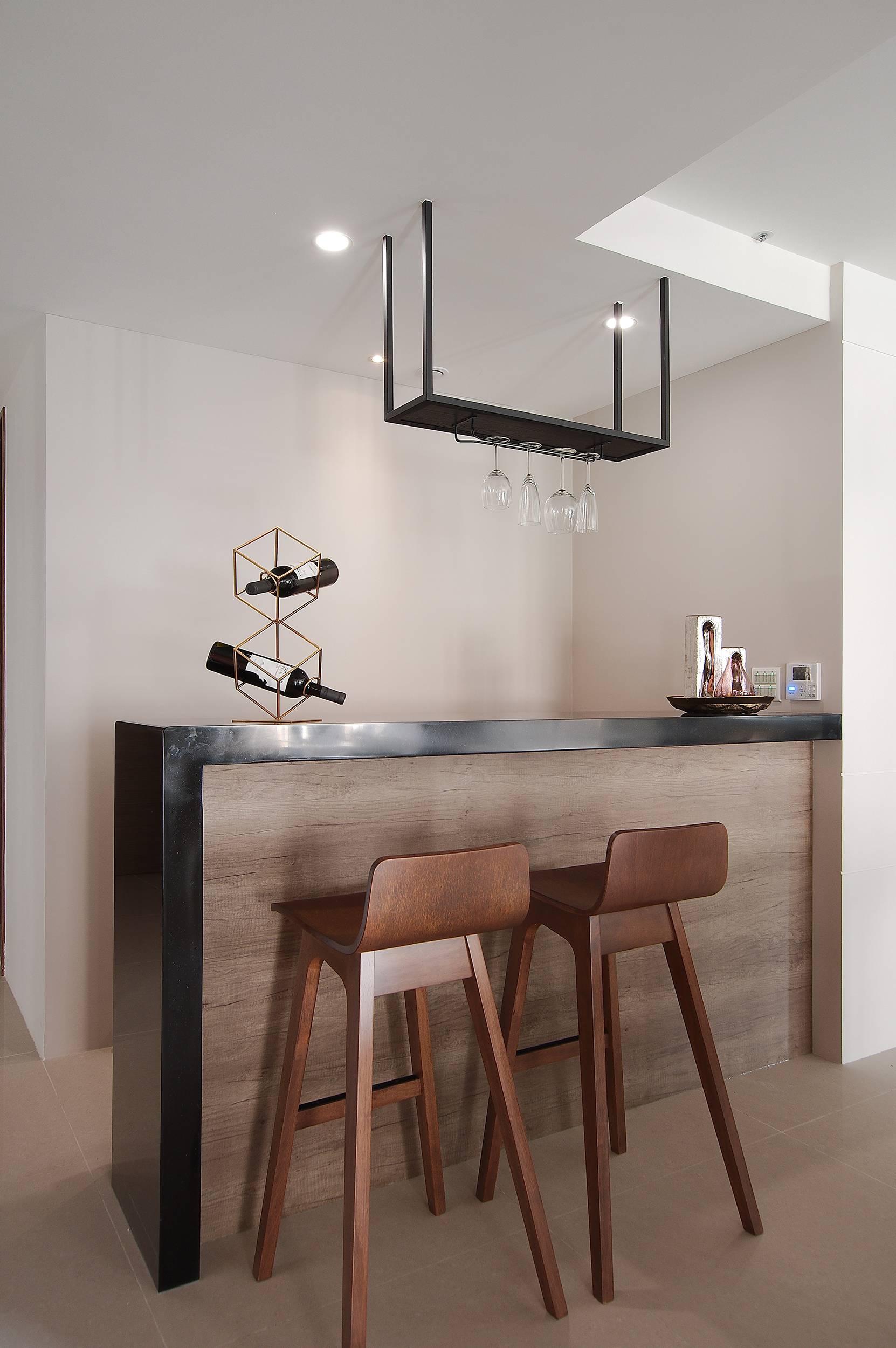 The Balance between the Compact Design and the Space