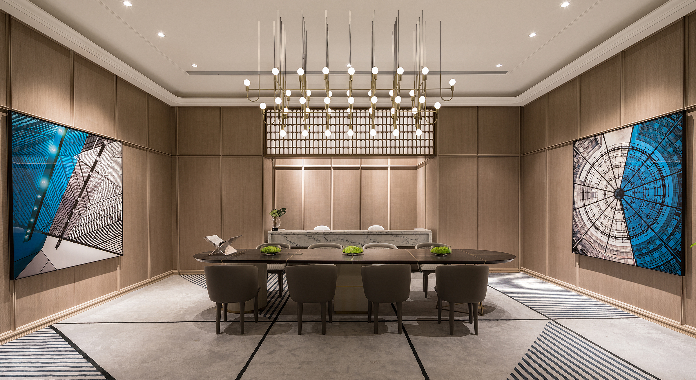 Zhengzhou China Merchants Luxemburg Sales Center