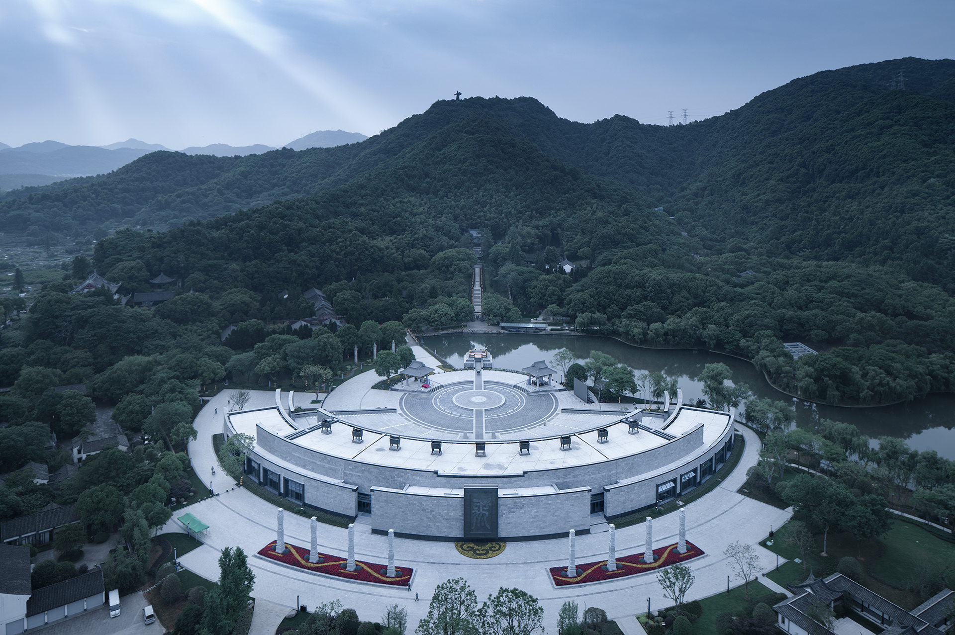 Yu Development Jiyu Square