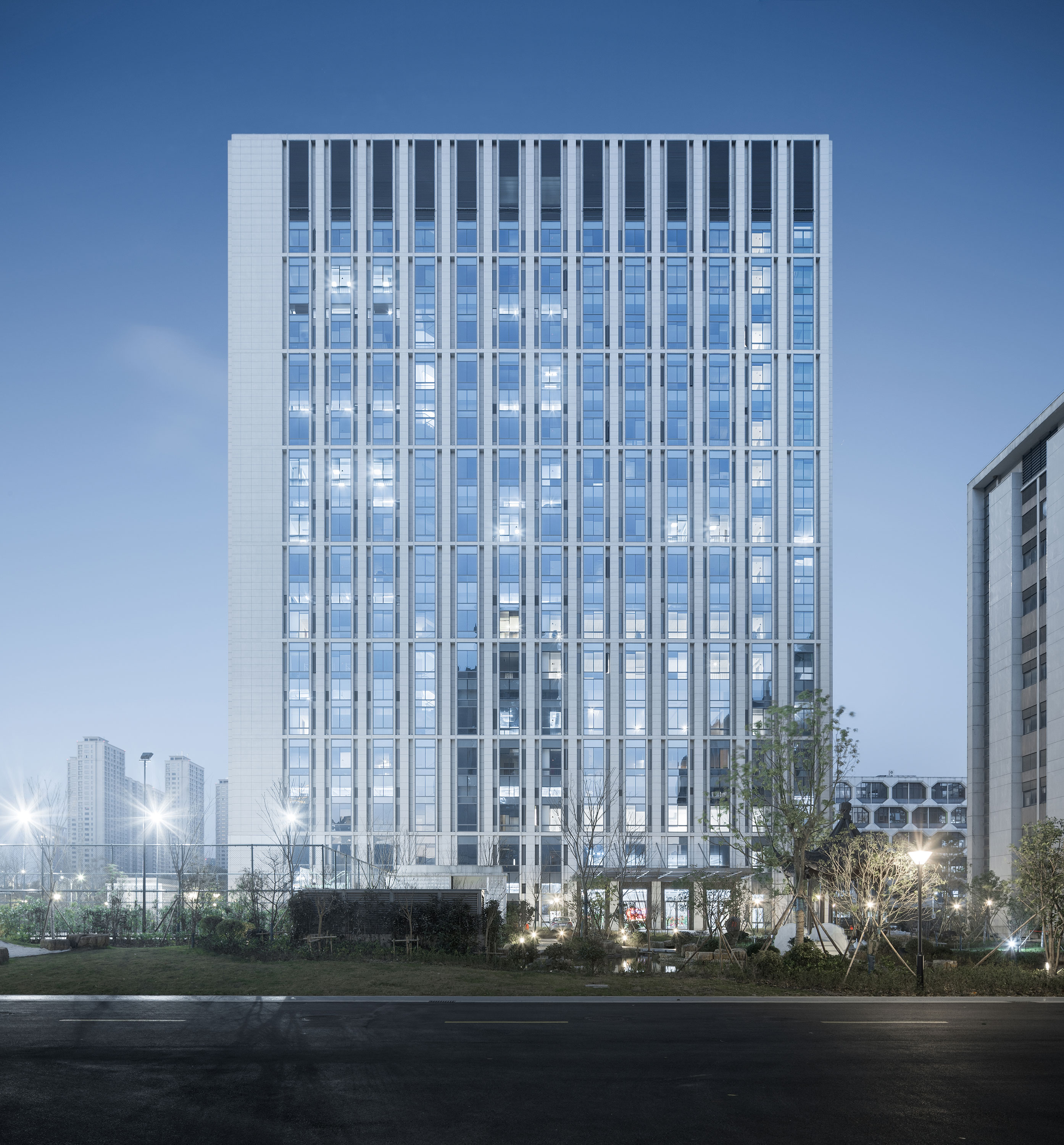 Research Complex Emergency Science & Research Complex Building - Silver Winner - LONDON ...