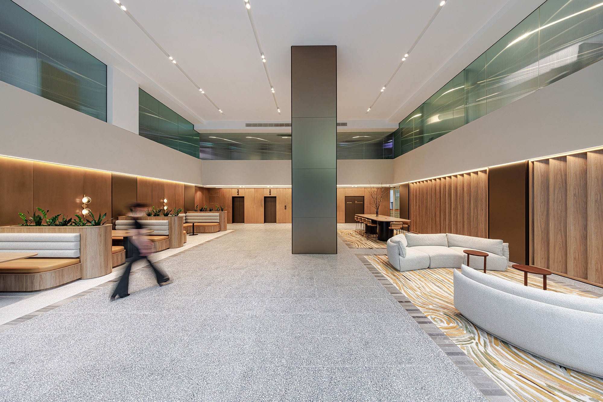 56 Clarence St Lobby